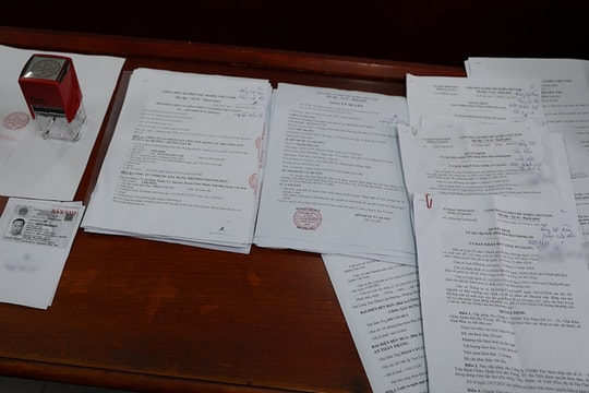 Tạm giữ hình sự đối tượng làm giả văn bản của UBND tỉnh