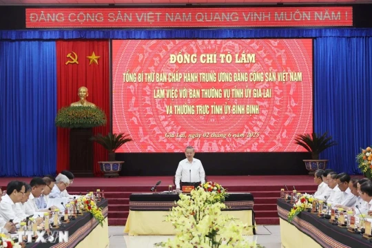 Vươn lên thành một cực tăng trưởng quan trọng của khu vực Trung Trung bộ