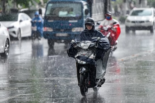 Thời tiết hôm nay 3/6: Bắc Bộ mưa dông, Trung Bộ nắng nóng gay gắt