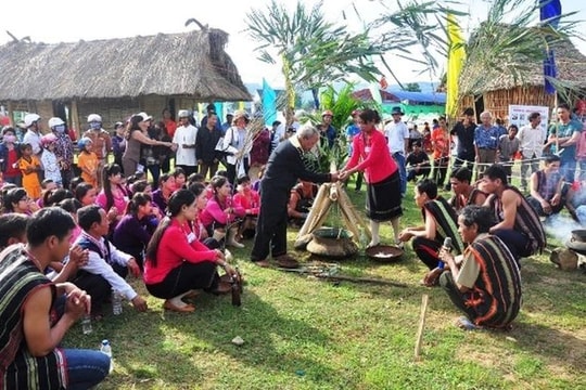Nhiều hoạt động đặc sắc trong tháng 6 tại Làng Văn hóa - Du lịch các dân tộc Việt Nam