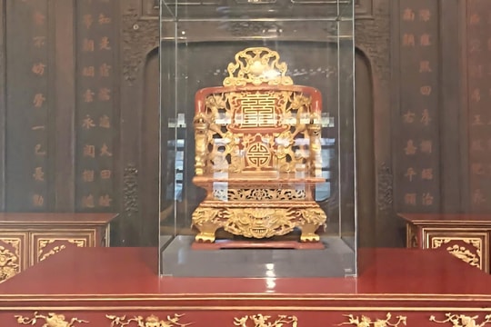 Tăng cường bảo vệ bảo vật quốc gia sau vụ ngai vua triều Nguyễn bị phá hoại