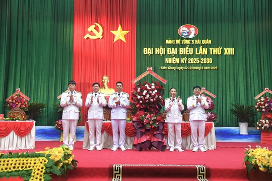 Xây dựng Vùng 5 Hải quân  chính quy, tinh nhuệ, hiện đại