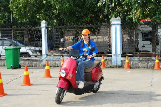 Mua xe máy học sinh nên chọn loại nào để tiết kiệm chi phí?