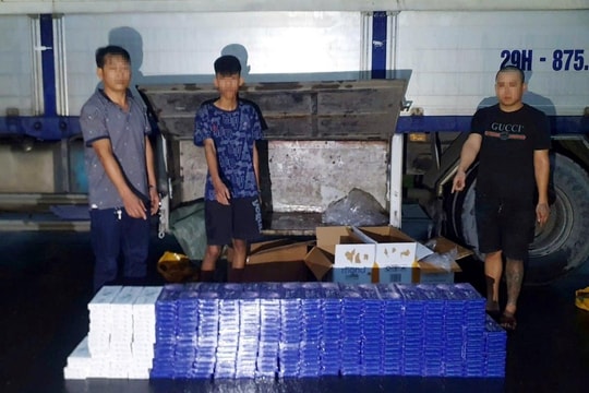 Dùng xe tải chở gần 3.000 bao thuốc lá lậu