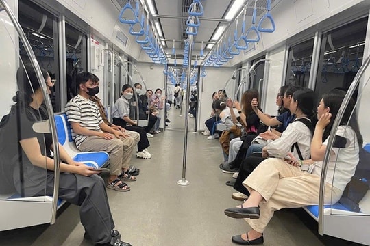 TP.HCM tặng vé metro số 1 cho học sinh, công nhân khó khăn
