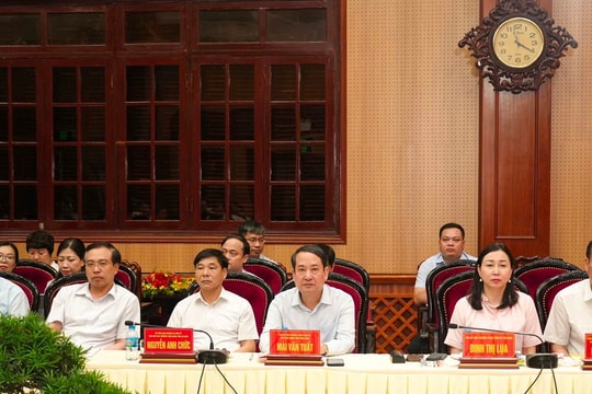 Thống nhất phương án nhân sự và góp ý văn kiện Đại hội Đảng bộ tỉnh Ninh Bình sau sáp nhập ba tỉnh