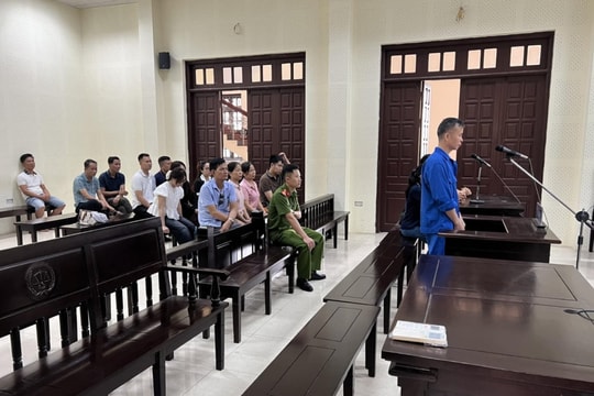 Đi tù vì lừa thuê xe ô tô rồi đem đi bán