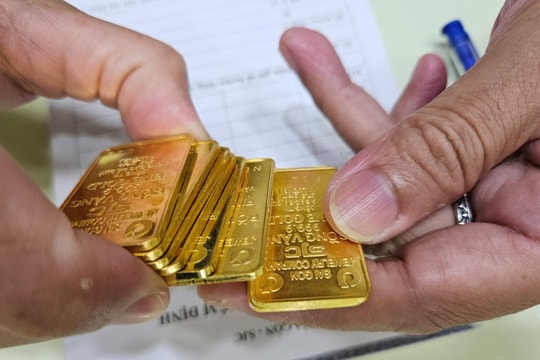 Giá vàng hôm nay 7/6: Giảm mạnh, người mua lỗ sâu