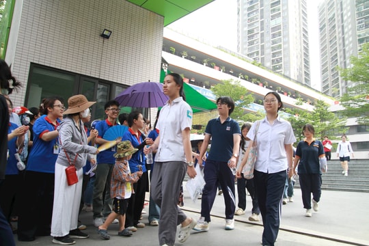 Đề thi môn Ngữ văn vào lớp 10 Hà Nội