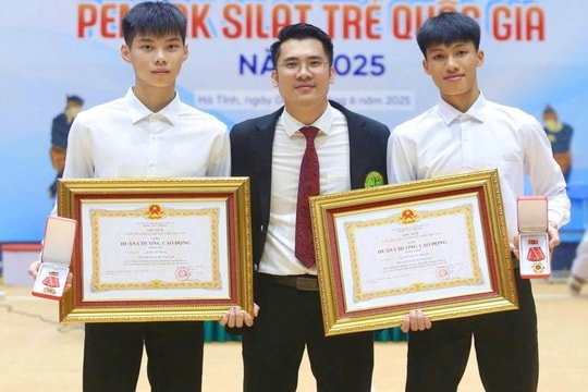 Hai VĐV Pencak Silat Quảng Ninh được tặng Huân chương Lao động