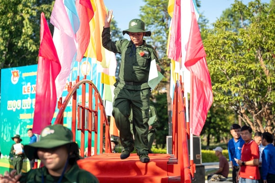 Học kỳ trong quân đội: Hành trang lớn từ những điều nhỏ nhất