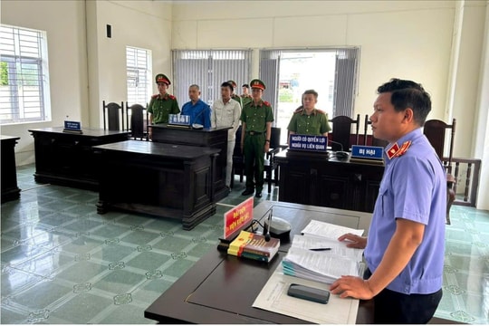 Trộm xe giữa ban ngày, hai bị cáo cùng lĩnh án