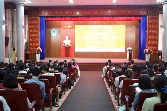 Sinh viên y dược Đà Nẵng cùng lan tỏa mệnh lệnh bảo vệ Tổ quốc