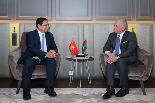 Thủ tướng Phạm Minh Chính hội kiến Quốc vương Jordan