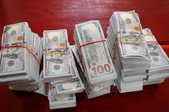 Sắp xét xử các cựu cán bộ hải quan tiếp tay cho buôn lậu