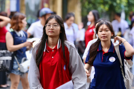 Gần 13.100 thí sinh Hà Nội dự thi vào lớp 10 chuyên sáng 9/6