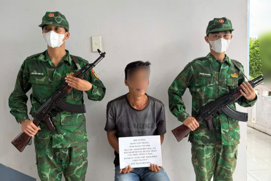 Bắt giữ đối tượng tàng trữ trái phép chất ma túy