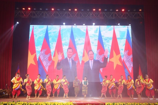 Vun đắp mối quan hệ truyền thống tốt đẹp Việt Nam và Campuchia