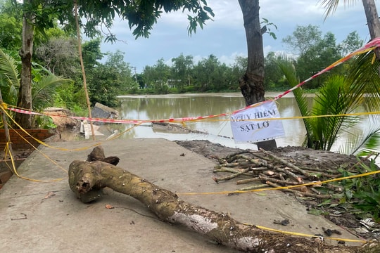Cần Thơ: Sạt lở nghiêm trọng, cuốn trôi một đoạn đường