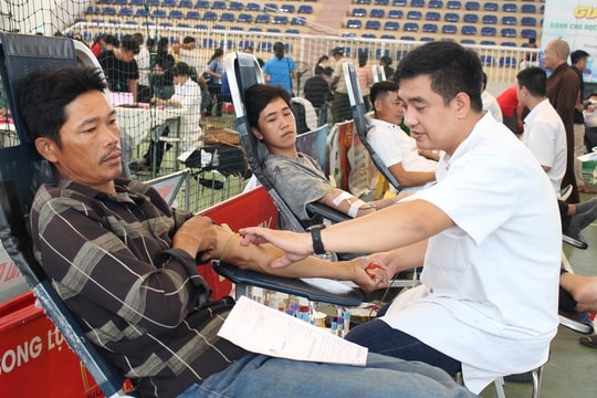 Hơn 500 người tham gia hiến máu tại thị xã Phong Điền