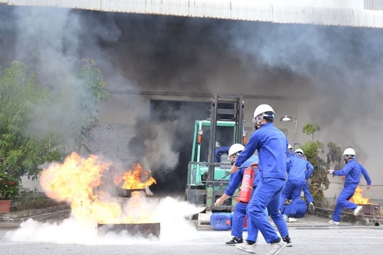 Hà Nội: Tổ chức diễn tập thực binh ứng phó sự cố hóa chất độc cấp Thành phố