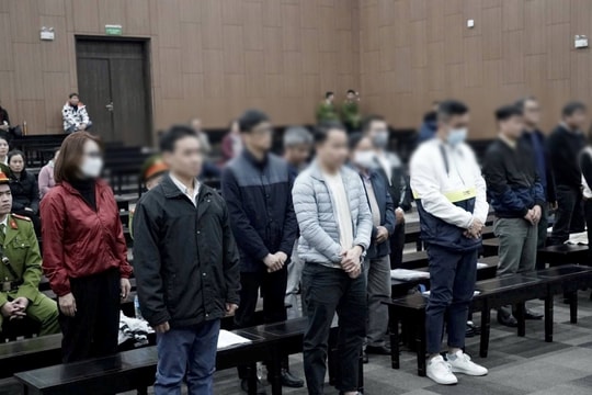 Sáng nay, xét xử phúc thẩm nhiều bị cáo vụ án "chuyến bay giải cứu" giai đoạn 2