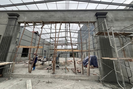 Một gia đình xây dựng công trình trái phép hàng trăm m2