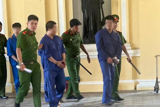 Tự chế hàng loạt súng đồ chơi thành súng thật