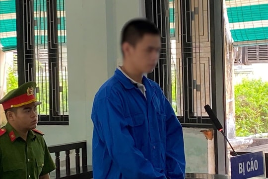 Mua ma túy về cất dùng dần thì bị bắt quả tang