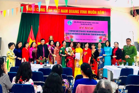 Tuyên truyền viên cơ sở thời công nghệ