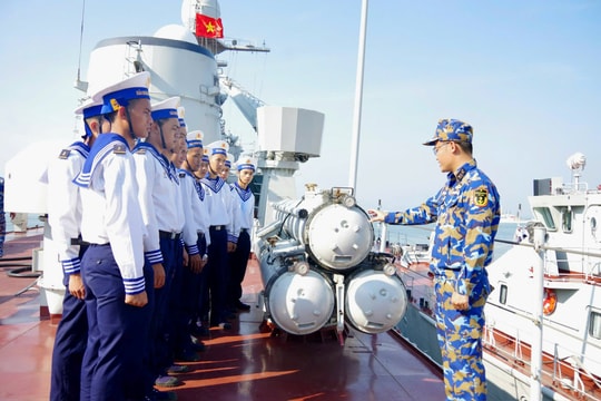 Sơ kết 5 năm thực hiện phát triển thanh niên quân đội