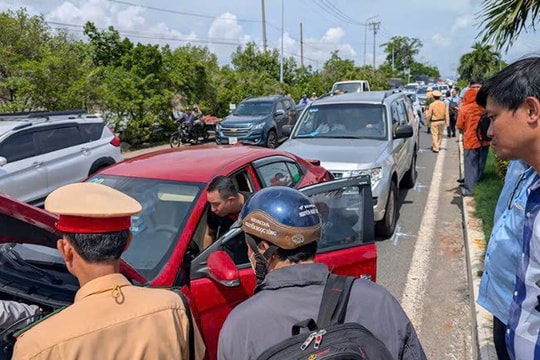 Bà Rịa - Vũng Tàu: Va chạm liên hoàn trên đường Võ Nguyên Giáp khiến nhiều ô tô hư hỏng nặng