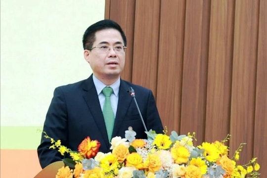 UBND huyện bố trí lực lượng bảo vệ hồ sơ, tài liệu lưu trữ khi thực hiện bàn giao