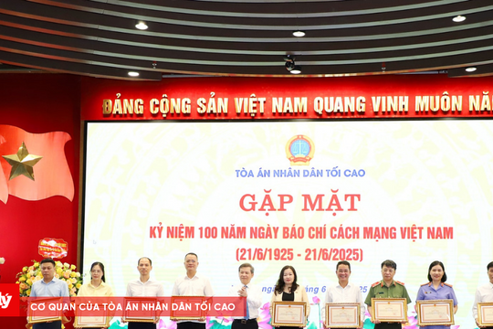 Tòa án nhân dân tối cao gặp mặt nhân kỷ niệm 100 năm Ngày Báo chí Cách mạng Việt Nam