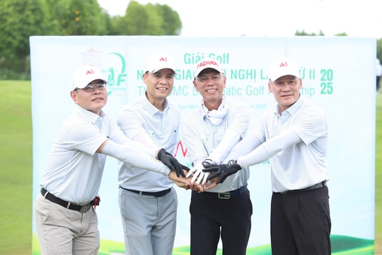 Tổ chức giải golf ngoại giao hữu nghị lần thứ 2