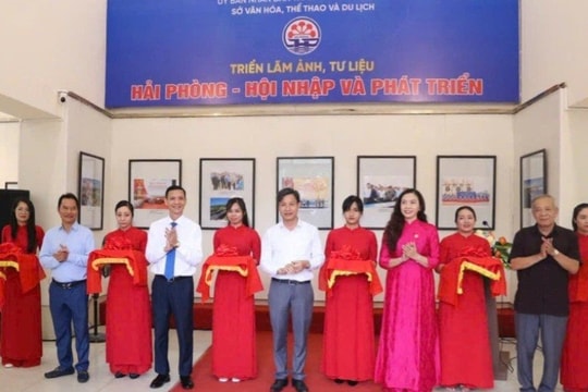 Hải Phòng khai mạc triển lãm ảnh báo chí “Hội nhập và phát triển”