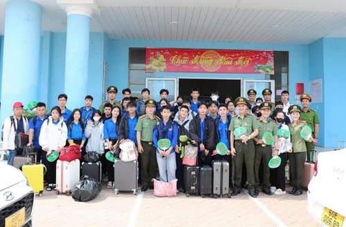 Hỗ trợ thí sinh từ huyện đảo vào đất liền thi tốt nghiệp THPT