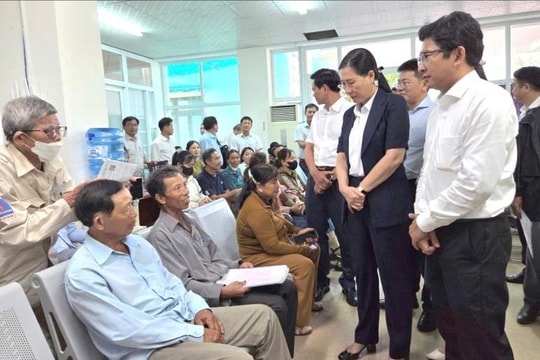 Bí thư Tỉnh ủy và Chủ tịch UBND tỉnh Quảng Ngãi kiểm tra vận hành thử nghiệm mô hình chính quyền 2 cấp