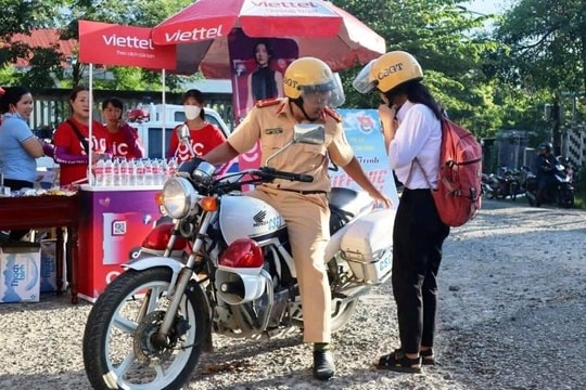 Không để học sinh nào phải bỏ thi do khó khăn về kinh tế hay đi lại