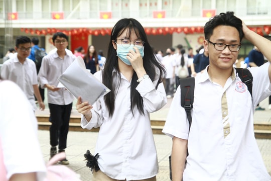 Ngày thi đầu tiên Kỳ thi tốt nghiệp THPT: Cả nước có 15 thí sinh bị đình chỉ thi