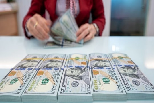 Tỷ giá USD ngày 27/6: Tiếp tục rớt giá so với các đồng tiền chủ chốt