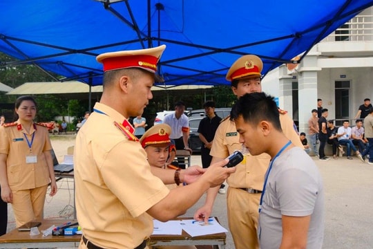 Công an tỉnh Cao Bằng tổ chức kỳ thi sát hạch, cấp giấy phép lái xe ô tô