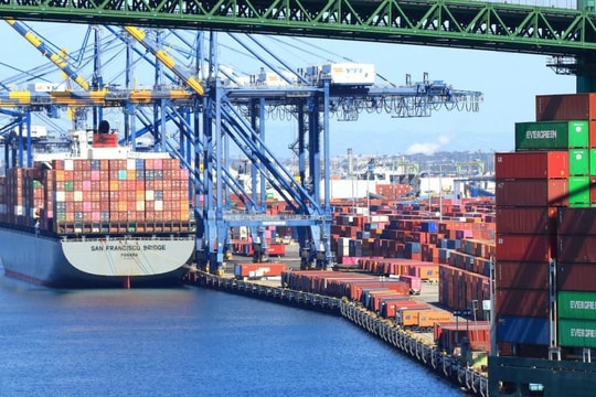 Cước vận tải tăng cao, doanh nghiệp xuất khẩu lên kế hoạch dự phòng