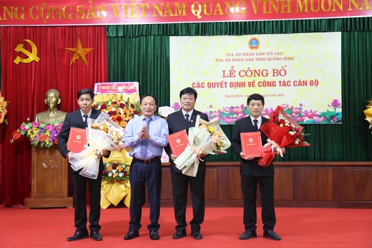 Trao quyết định bổ nhiệm 03 Phó Chánh án TAND tỉnh Quảng Trị mới