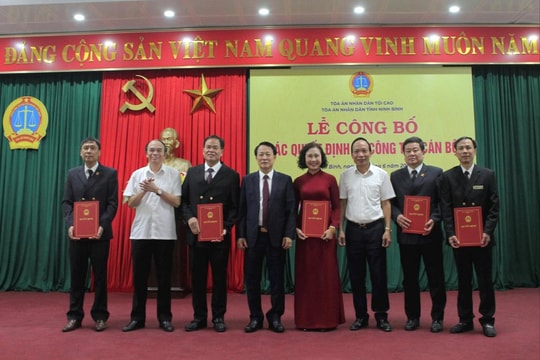 Công bố quyết định bổ nhiệm 6 Phó Chánh án TAND tỉnh Ninh Bình