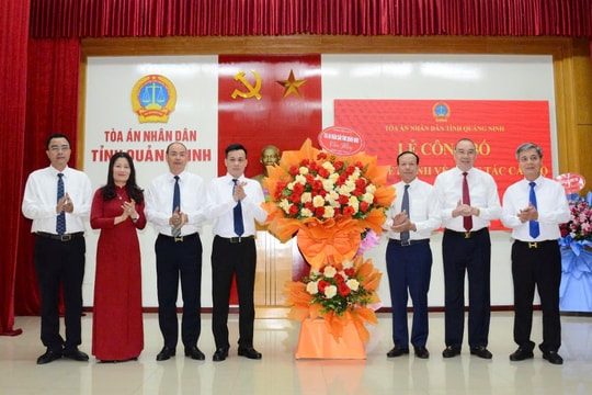 TAND tỉnh Quảng Ninh công bố quyết định bổ nhiệm lãnh đạo các Tòa án khu vực