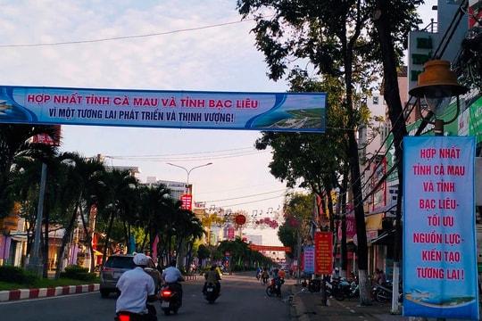 Hân hoan trong thời khắc lịch sử