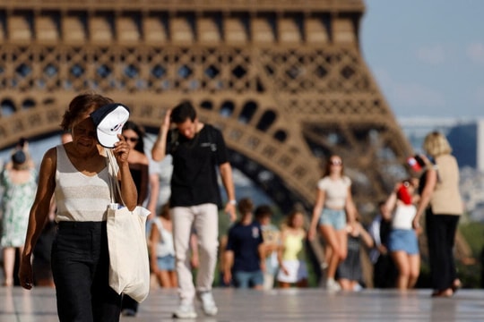 Châu Âu đối mặt với sóng nhiệt gay gắt nhất từ trước đến nay