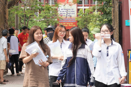 Bộ GD&ĐT siết chặt chấm thi, chuẩn bị kỹ lưỡng cho công bố điểm và tuyển sinh