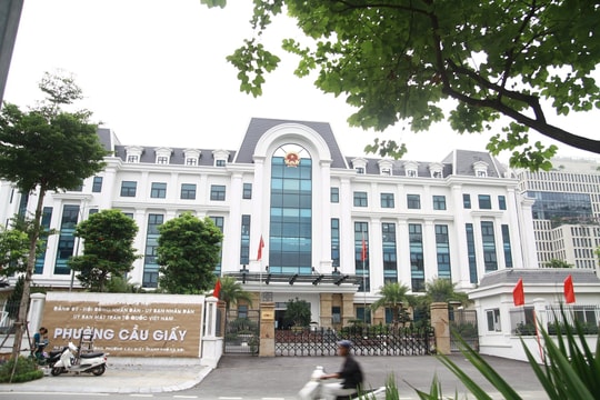 Thực hiện phân cấp, ủy quyền dẫn đến thay đổi TTHC của cấp trên, giải quyết ra sao?